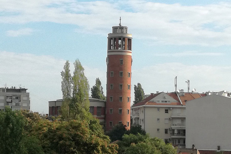 Crkva Svetog Antuna Padovanskog - Beogradski krivi toranj sa Smederevskog Đerma