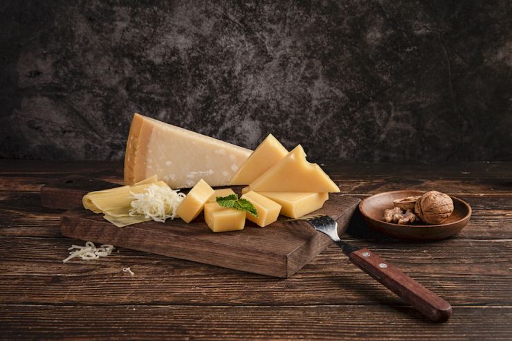 Koji sirevi imaju najviše proteina?