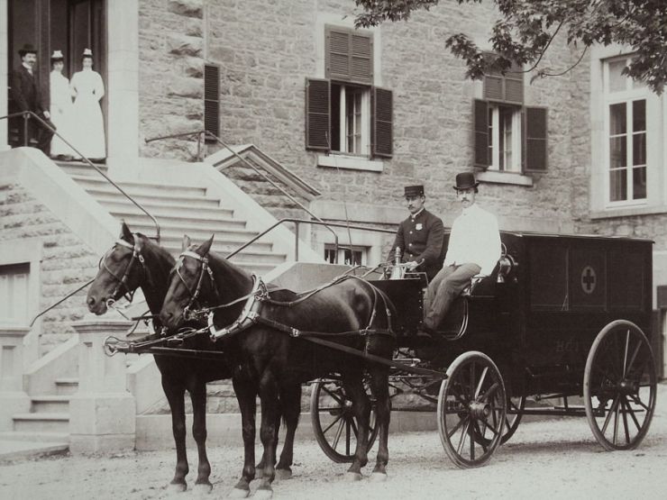 Prvi poziv u (hitnu) pomoć: kada su beogradski lekari počeli da „polumrtve u život vraćaju“?