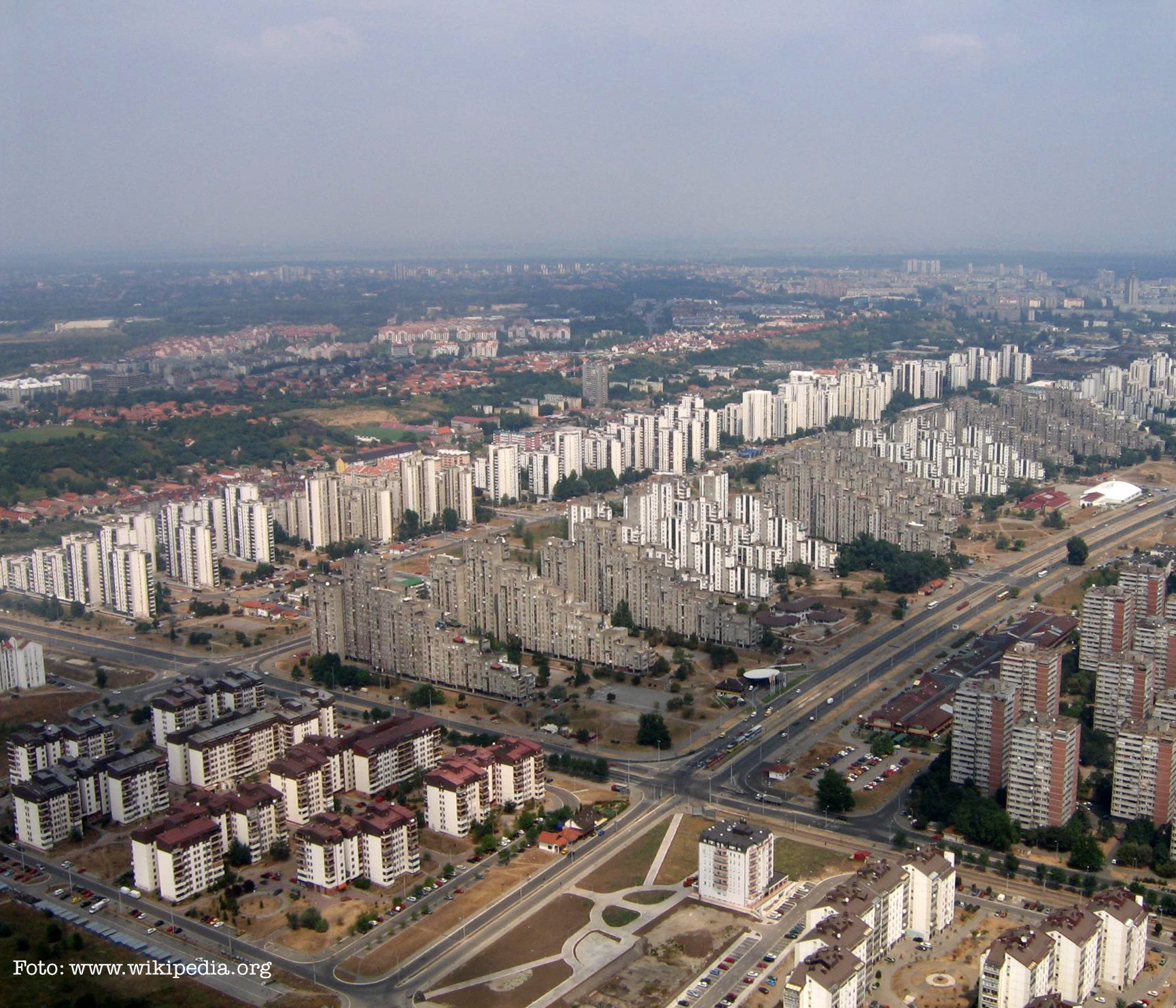 Novi Beograd blokovi, Savski kej, Belville