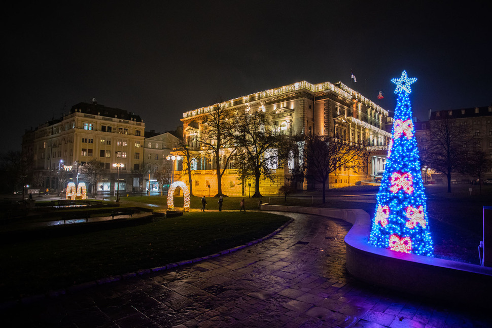Stari dvor. 